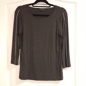 Cable & Gauge Gray Chain Sleeve shirt